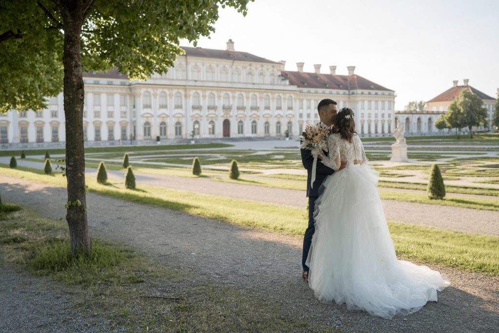 Hochzeit_Brautpaarshooting_Oberschleissheim-1